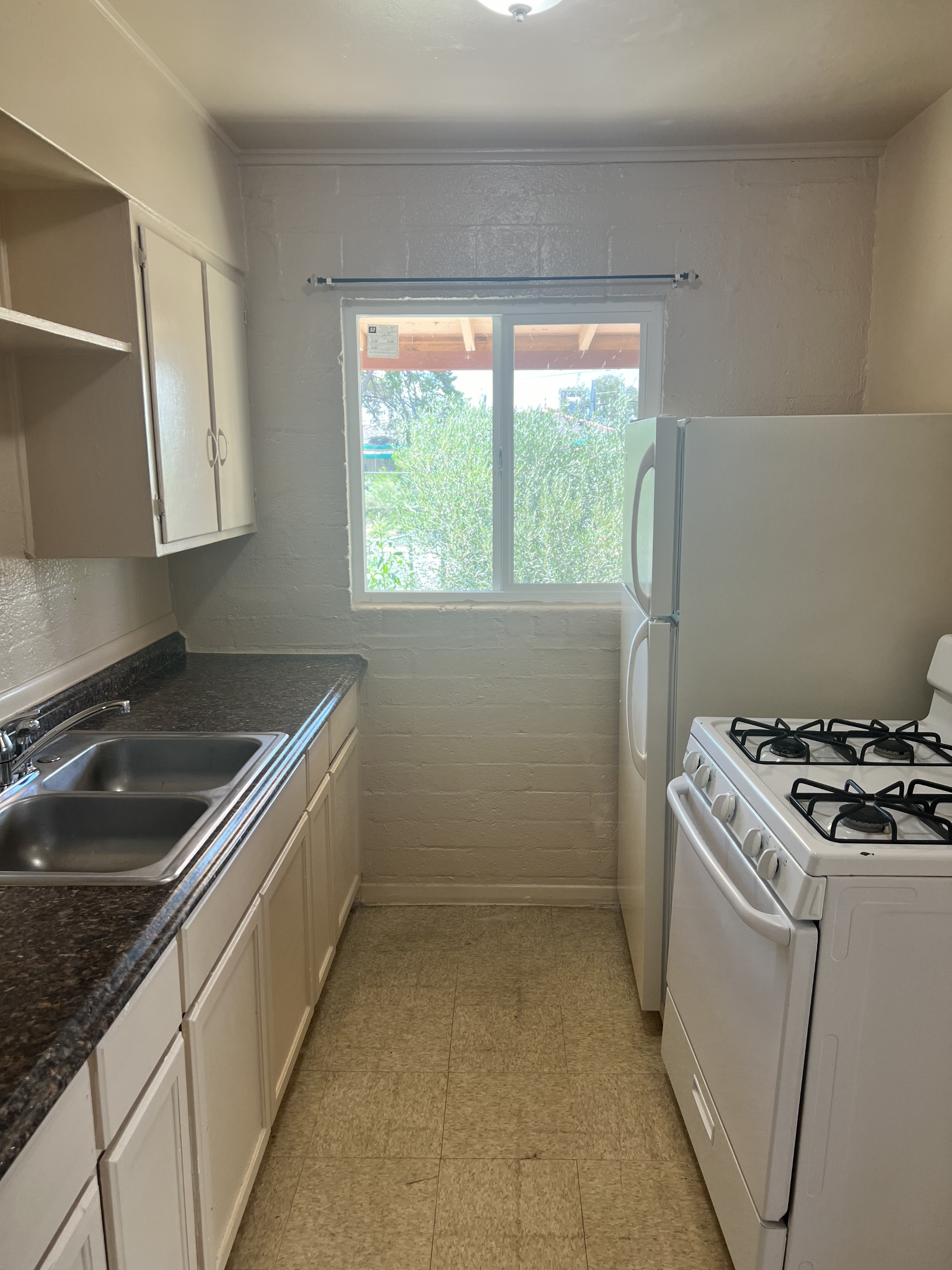 2115 E Monterey Vista